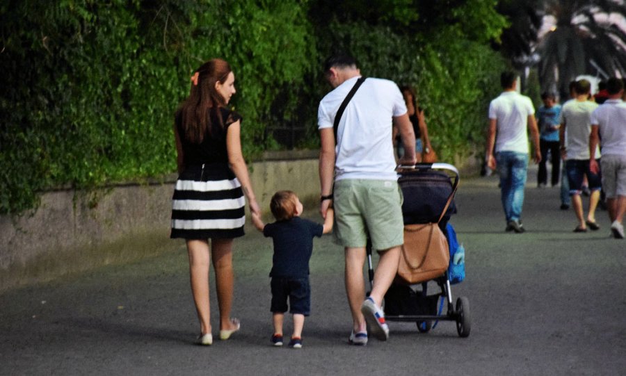 Kostoja e jetesës sipas tipit të familjes, sa kushton të jesh vetëm apo me fëmijë në Shqipëri?