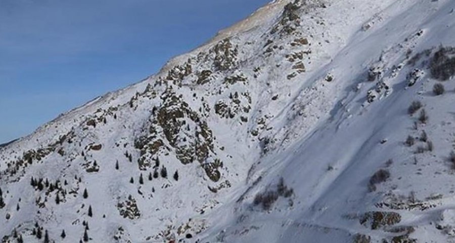 Slloveni, tre alpinistë kroatë humbin jetën nga orteku
