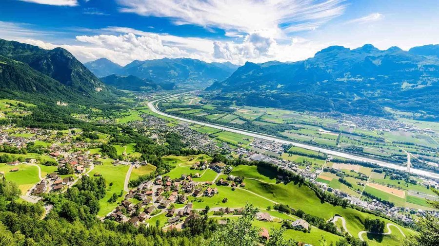 Shteti më i pasur i Europës kërkon punëtorë, paga deri në 10 mijë euro