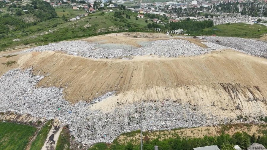 Kriza e mbeturinave në Tiranë në pikën kritike, DW: Projekti i inceneratorit i dështuar