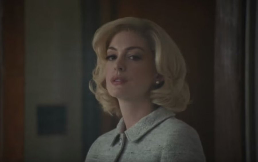 'Totalisht i paparashikueshëm'/ Filmi kontrovers me Anne Hathaway mbërrin në Netflix