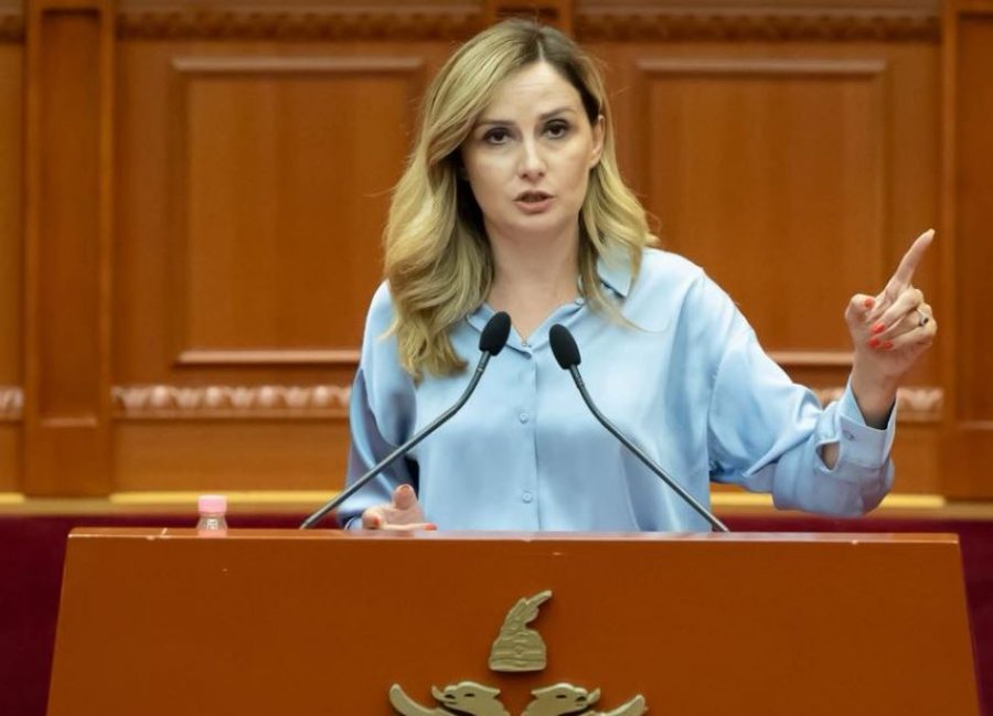 'Ç’mund të bëjë një pensionist me 15 lekë në ditë'- Jorida Tabaku: Qeveria ka dështuar të garantojë një jetë dinjitoze për të moshuarit 