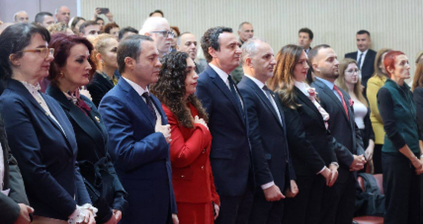 UP “arsyetohet” pasi nderoi Kurtin dhe Osmanin: Shoqata Alumni e nderoi edhe Atifete Jahjagën