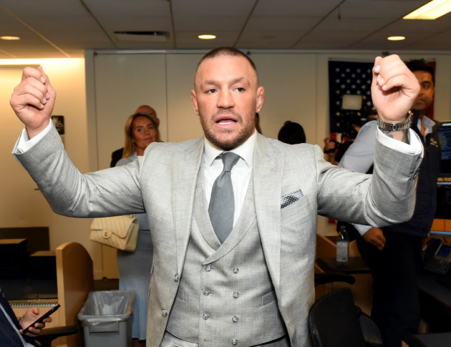 Conor McGregor pezullohet 18 muaj, por do të jetë në duelin e Shtëpisë së Bardhë