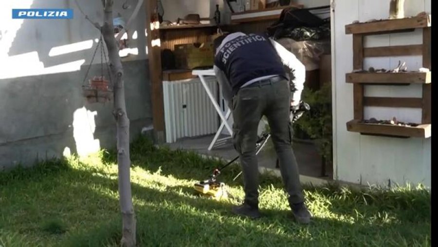 Makabritet në Itali/ 'I mbytën dhe i fshehën në dollap' - Çifti dyshohet se vrau fëmijët e porsalindur, mesazhet i nxorën zbuluar