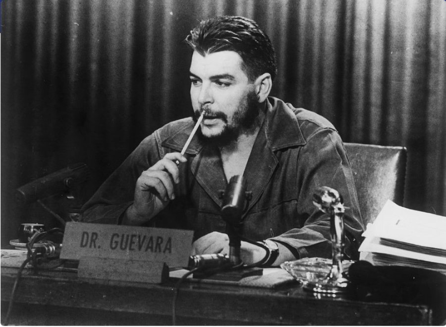 Ernesto Che Guevara, mjeku që u bë simbol i revolucionit botëror