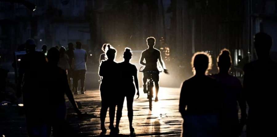 Udhëheqësit kubanë shohin se po u zbehen mundësitë mes ndërprerjeve të energjisë dhe një ekonomie në tkurrje