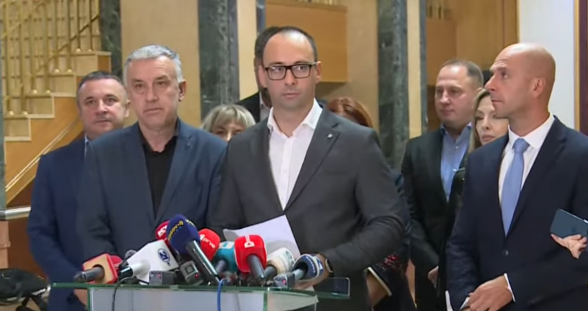 Lista Serbe: U shkel Kushtetuta, Kuvendi nuk është konstituuar
