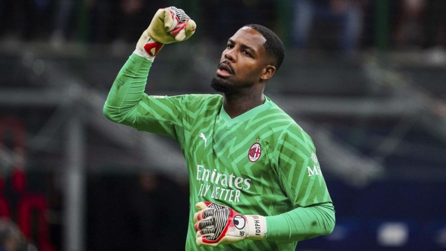 Juventusi kërkon t’i ‘rrëmbejë’ Milanit portierin, transferimi verën e ardhshme