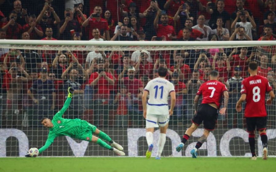 Shokë dhe kundërshtarë, tre futbollistë të Shqipërisë do të përballen me emra që njohin mirë...