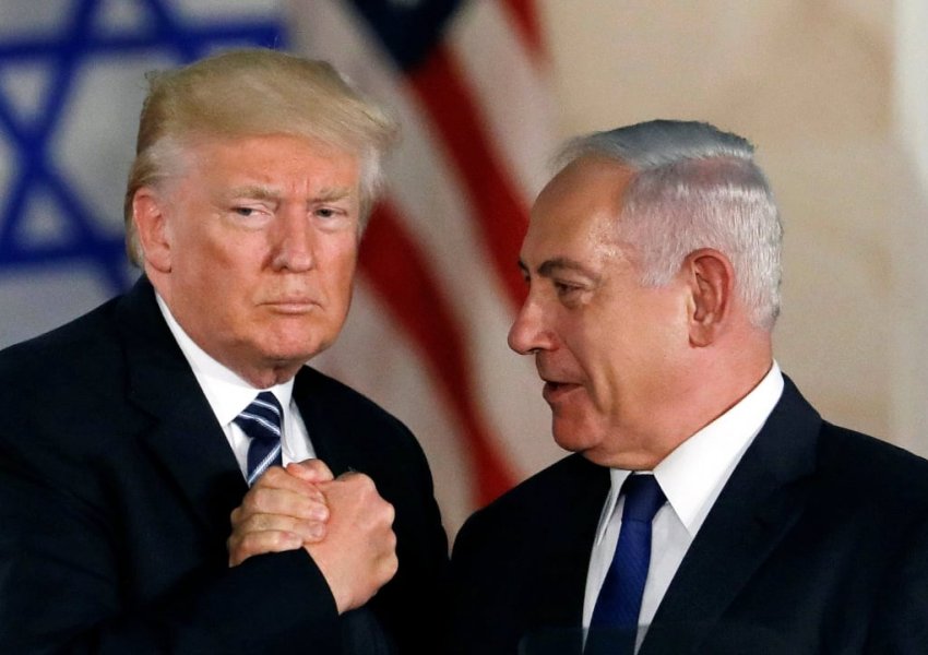 Flamuj amerikanë dhe brohoritje në Tel Aviv, Izraeli përgatitet për vizitën e Trump