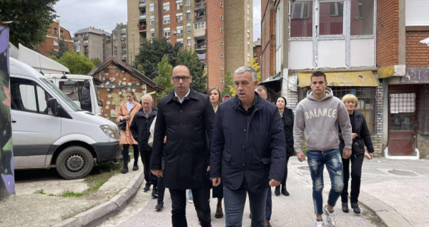 Simiq ankohet se procesi është i ngadalësuar