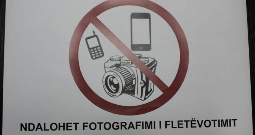 PDK thotë se tre persona u arrestuan në Drenas për fotografim të votës
