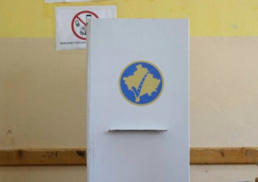 Balotazhi, qytetarët e 18 komunave në Kosovë u drejtohen kutive të votimit