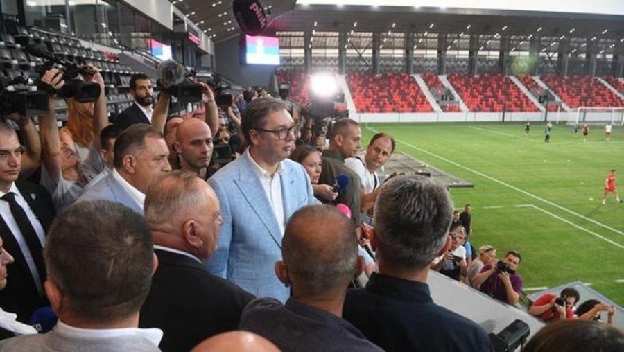 Vuçiç gjen shkakun e humbjes me Shqipërinë: Janë protestuesit serbë që i lanë pa gjumë futbollistët tanë