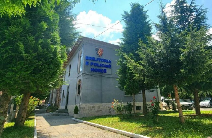 E futi me forcë në makinë, e pëson 58-vjeçari në Korçë