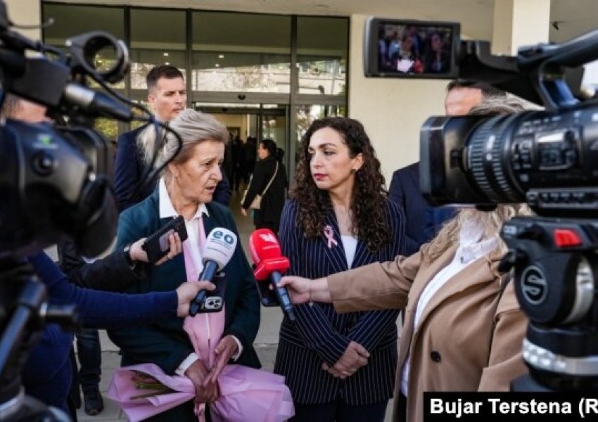 Proteza e paruke për gratë e prekura nga kanceri në gji