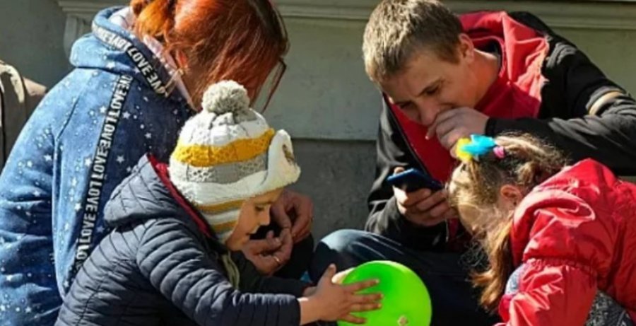 Poloni, miratohet ligji i ri për taksë zero mbi të ardhurat për prindërit me dy fëmijë