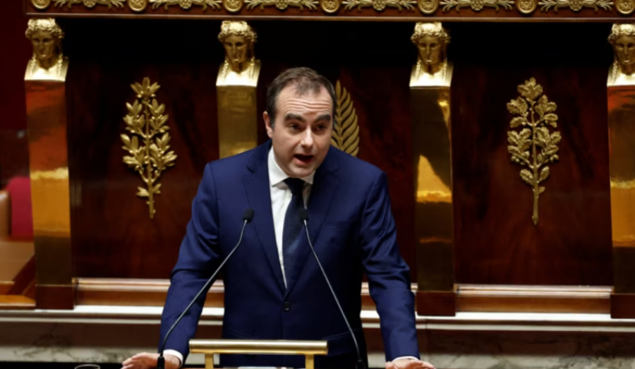 Kryeministri i Francës e fiton votëbesimin pak ditë pasi u riemërua