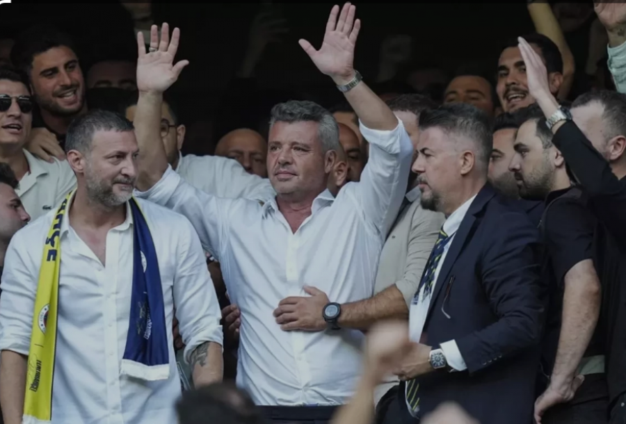 Presidenti i ri i Fenerbahçes sulmon Mourinhon: Nuk mund të ndodhë kështu!