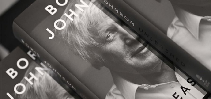 Boris Johnson pranon se ka përdorur ChatGPT për të shkruar librat e tij