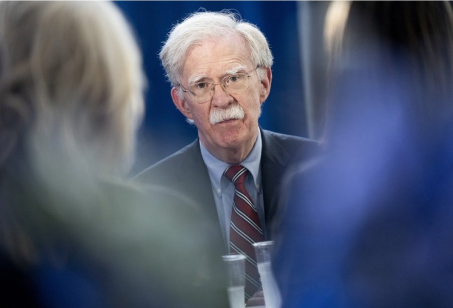 Departamenti i Drejtësisë ngre aktakuzë kundër John Bolton 