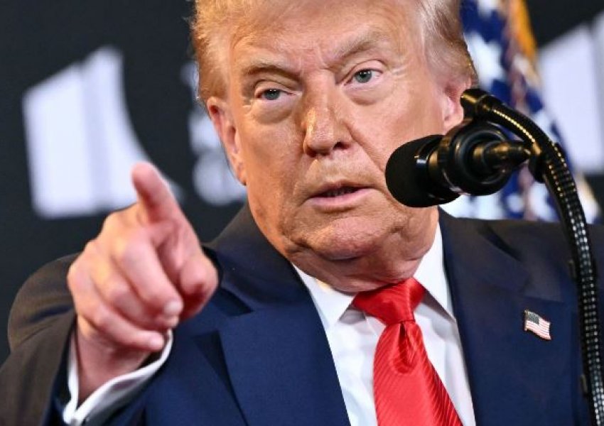 Shkatërrohet nëndetësja e madhe me drogë nga Kolumbia, reagon Trump: Ishte nderi im