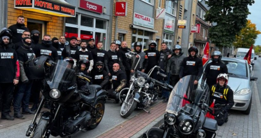Motoristët defilues arrijnë afër Hagës, Haradinaj: Bubullima do dëgjohet në çelit e çlirimtarëve