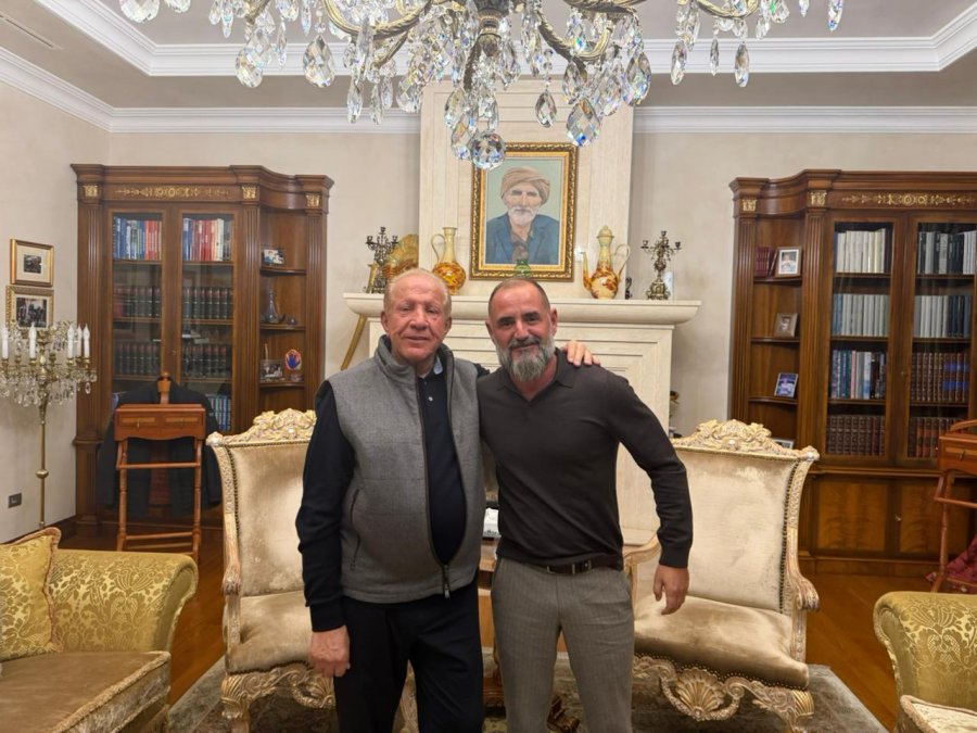Behgjet Pacolli sqaron takimin me Çim Pekën