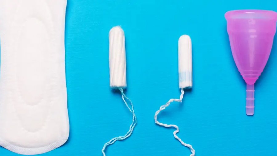 'Mund të ndikojnë në fertilitet'/ Të brendshmet dhe kupat menstruale përmbajnë kimikate të dëmshme