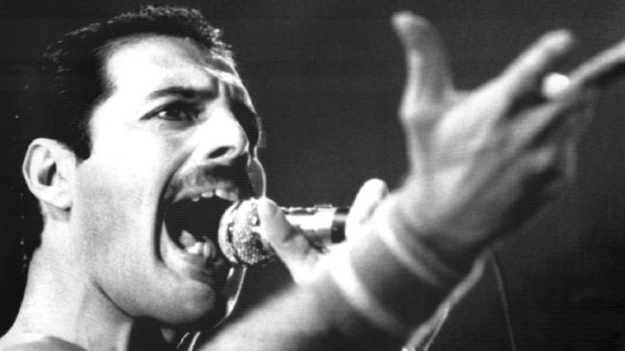 Movember/ Tetë nga mustaqet më të mira në histori