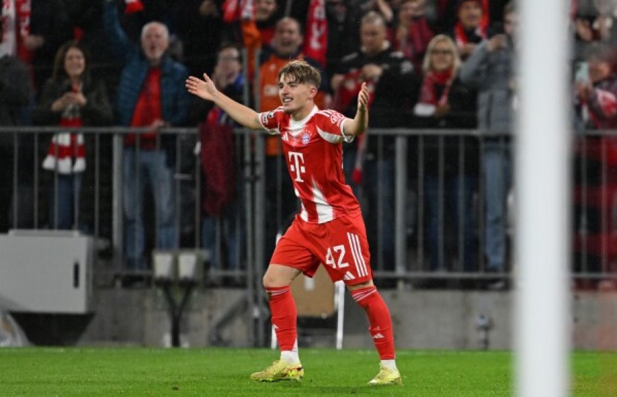 VIDEO/ Bayern, gol historik nga Lennart Karl: më i riu që shënon në Champions me bavarezët