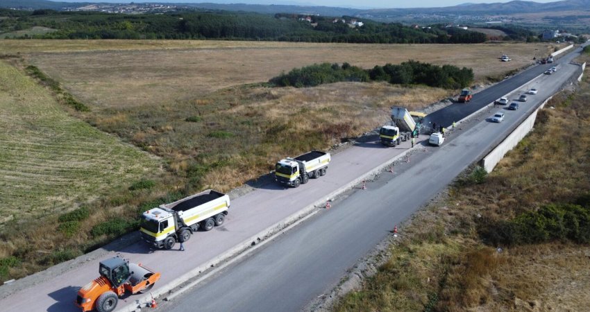 Zgjerimi i rrugës Prishtinë-Pejë, MI jep dy kontrata në vlerë rreth 18 milionë euro