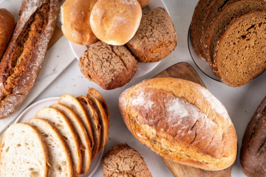 Nutricionistët ndajnë këshilla për vaktin e parë, çfarë të hani për mëngjes në vend të bukës