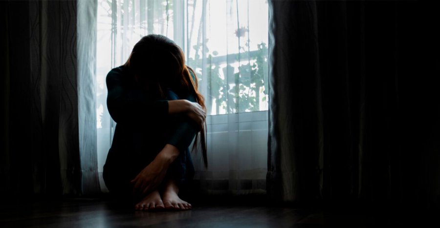 Franca ndryshon përkufizimin ligjor të përdhunimit: Çdo akt pa pëlqim, përbën sulm seksual