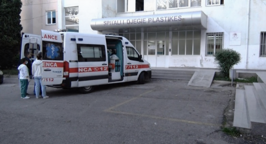 TRAGJIKE/ Humb jetën edhe 6-vjeçarja e familjes Azizllari, u dogj nga zjarri që 'i mori' nënën dhe vëllanë 