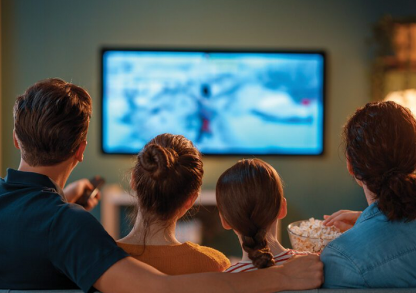 Televizioni, nga konkurrenca te bashkëjetesa me 'online'