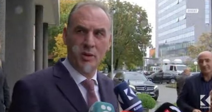 Limaj thotë se Basha duhet të japë dorëheqje: S’duhet të ketë asnjë post publik 