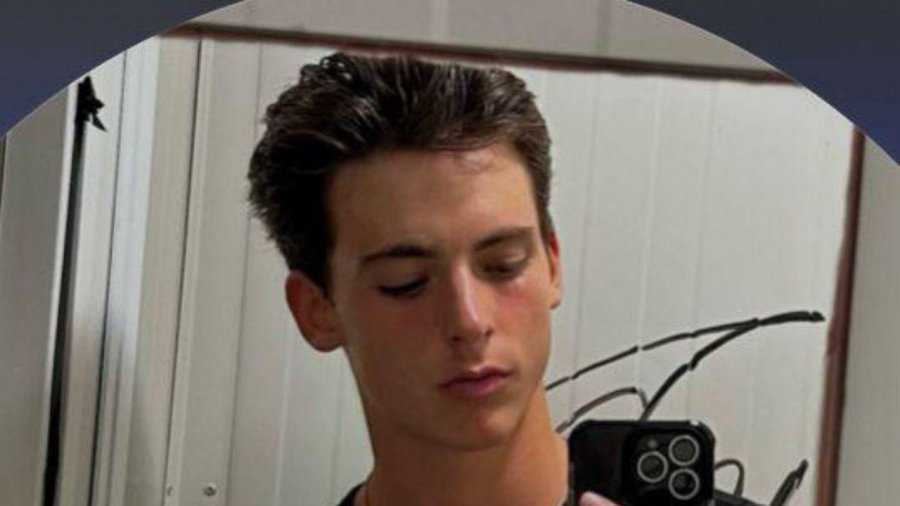 EMRI/ Tragjedi në familjen shqiptare në Itali, vëllai i mitur gjen pa jetë 19-vjeçarin në dhomën e gjumit