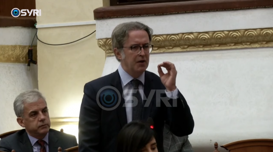 'Hera e parë në 32 vite'/ Alizoti: Po ndodh precedenti i dytë, dua të pyes drejtpërdrejtë Dumanin