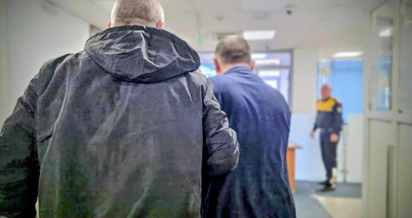 Pezullohet nga detyra prokurori Beqë Shala që u arrestua për marrje ryshfeti