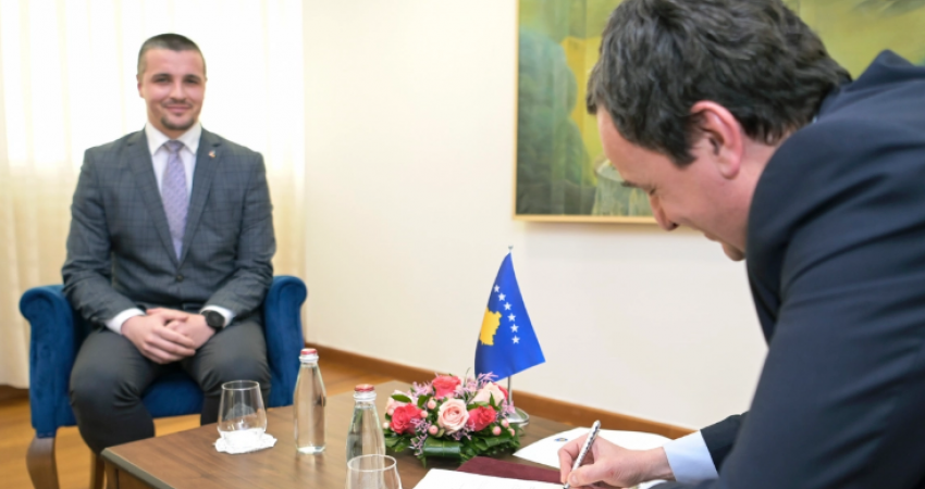 Lirohet nga detyra zëvendësministri në detyrë i Zhvillimit Rajonal, Elldin Uglari