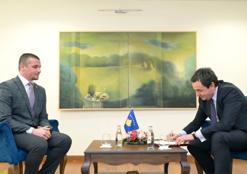 Kurti e liron nga detyra zëvendësministrin e Zhvillimit Rajonal, Elldin Uglari