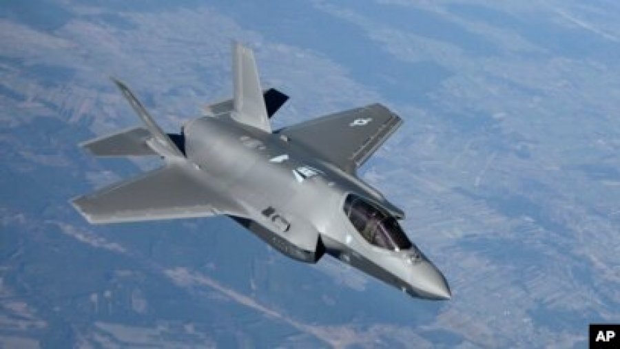 Trump miraton dërgesën e parë të raketave për avionët luftarakë F-35 në Japoni