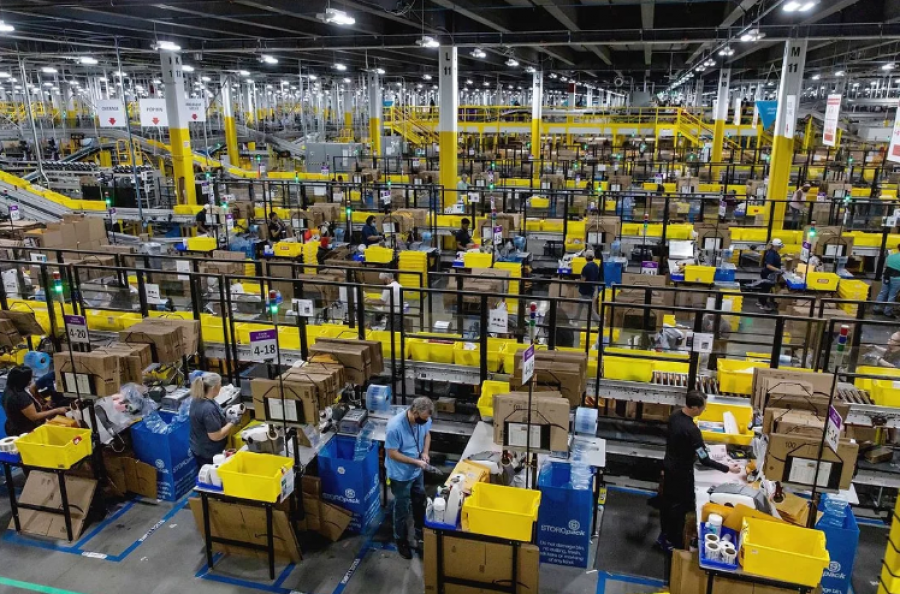 Amazon do shkurtojë deri 30 mijë vende pune