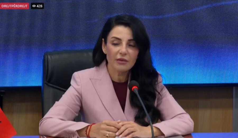 Balluku prezanton Liburn Aliun, Rama e censuron ceremoninë nga faqja e tij