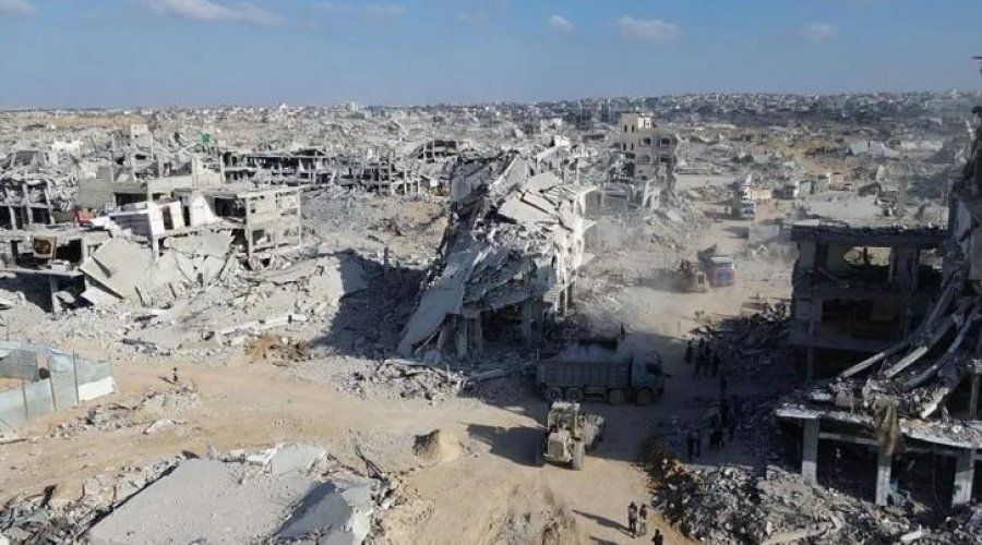 Shkon në 104 numri i personave që humbën jetën pas sulmeve izraelite në Gaza, mes tyre dhjetëra fëmijë. Qindra të plagosur