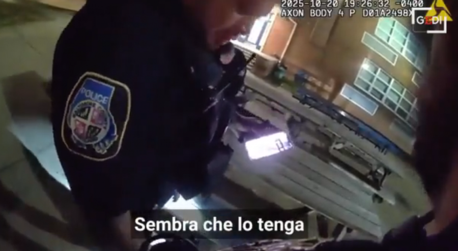 Inteligjenca artificiale ngatërroi patatinat me armë, policia e Baltimore arreston nxënësin