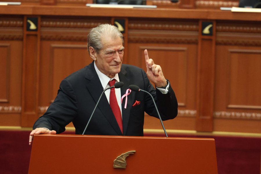 Berisha: Rama i përfshirë në vorbullën e McGonigalit, armikut të deklaruar të presidentit amerikan