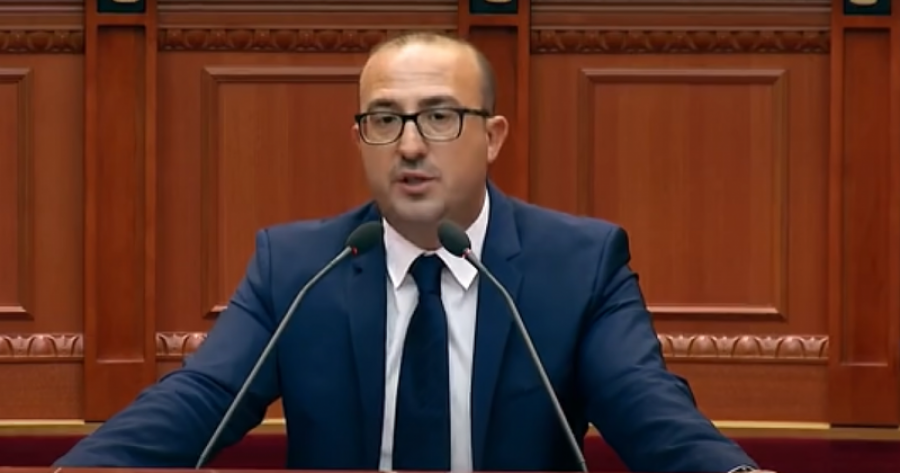 ‘Diella do pjellë 83 dobiçë që do zëvendësojnë deputetët/ Korreshi - socialistëve: Kjo është drejtësia juaj, kush ka lekun…